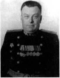 Адмиралы и генералы Военно-морского флота СССР: 1946-1960 _417.jpg