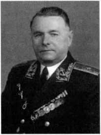 Адмиралы и генералы Военно-морского флота СССР: 1946-1960 _421.jpg