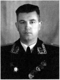 Адмиралы и генералы Военно-морского флота СССР: 1946-1960 _429.jpg