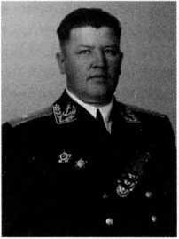 Адмиралы и генералы Военно-морского флота СССР: 1946-1960 _41.jpg