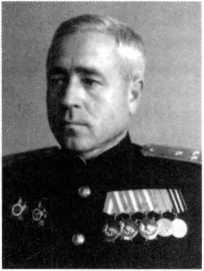 Адмиралы и генералы Военно-морского флота СССР: 1946-1960 _437.jpg