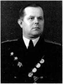 Адмиралы и генералы Военно-морского флота СССР: 1946-1960 _443.jpg