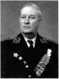 Адмиралы и генералы Военно-морского флота СССР: 1946-1960 _462.jpg