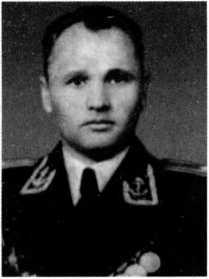Адмиралы и генералы Военно-морского флота СССР: 1946-1960 _469.jpg