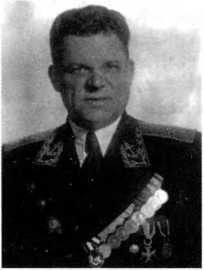 Адмиралы и генералы Военно-морского флота СССР: 1946-1960 _476.jpg