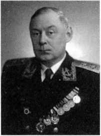 Адмиралы и генералы Военно-морского флота СССР: 1946-1960 _482.jpg
