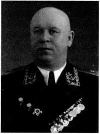 Адмиралы и генералы Военно-морского флота СССР: 1946-1960 _46.jpg