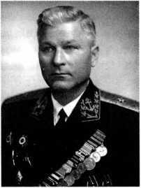Адмиралы и генералы Военно-морского флота СССР: 1946-1960 _52.jpg