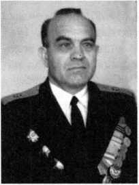 Адмиралы и генералы Военно-морского флота СССР: 1946-1960 _562.jpg