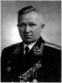 Адмиралы и генералы Военно-морского флота СССР: 1946-1960 _624.jpg