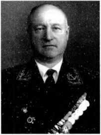Адмиралы и генералы Военно-морского флота СССР: 1946-1960 _76.jpg
