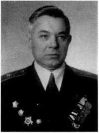 Адмиралы и генералы Военно-морского флота СССР: 1946-1960 _85.jpg