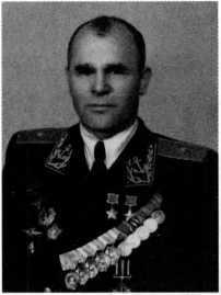 Адмиралы и генералы Военно-морского флота СССР: 1946-1960 _100.jpg