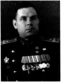 Адмиралы и генералы Военно-морского флота СССР: 1946-1960 _129.jpg
