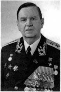Адмиралы и генералы Военно-морского флота СССР: 1946-1960 _162.jpg