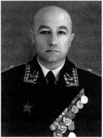 Адмиралы и генералы Военно-морского флота СССР: 1946-1960 _166.jpg