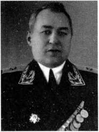 Адмиралы и генералы Военно-морского флота СССР: 1946-1960 _178.jpg
