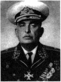 Адмиралы и генералы Военно-морского флота СССР: 1946-1960 _191.jpg