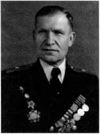 Адмиралы и генералы Военно-морского флота СССР: 1946-1960 _192.jpg