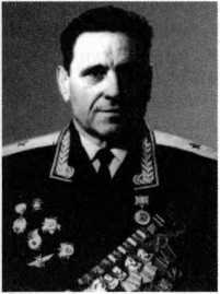Адмиралы и генералы Военно-морского флота СССР: 1946-1960 _203.jpg