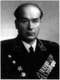 Адмиралы и генералы Военно-морского флота СССР: 1946-1960 _226.jpg