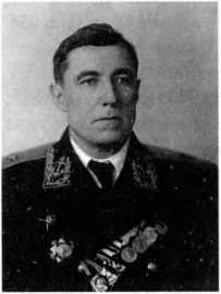 Адмиралы и генералы Военно-морского флота СССР: 1946-1960 _227.jpg