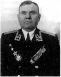 Адмиралы и генералы Военно-морского флота СССР: 1946-1960 _228.jpg