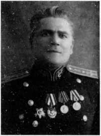Адмиралы и генералы Военно-морского флота СССР: 1946-1960 _229.jpg