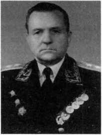 Адмиралы и генералы Военно-морского флота СССР: 1946-1960 _237.jpg