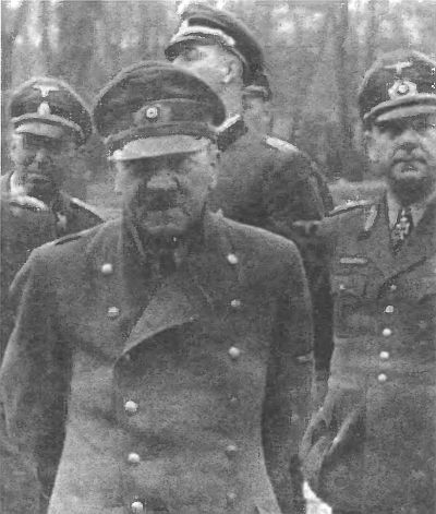Крах нацистской империи i_016.jpg