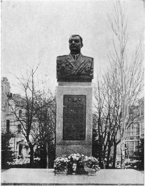 Маршал Малиновский image30.jpg