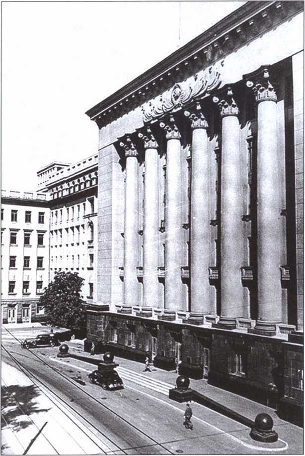 Жизнь военный элиты. За фасадом благополучия. 1918-1953 гг _13.jpg
