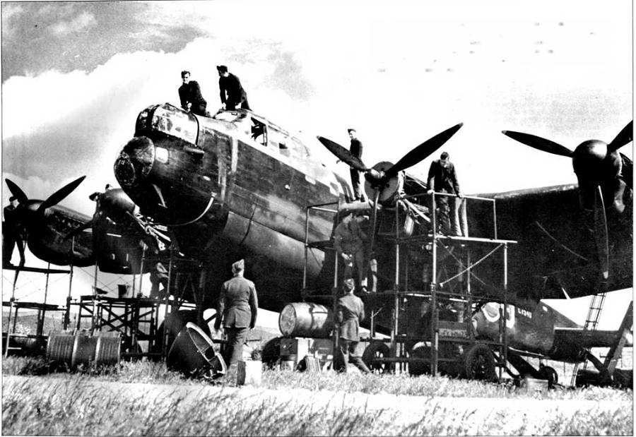 Avro Lancaster pic_23.jpg