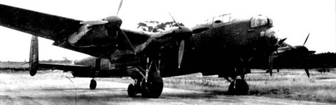 Avro Lancaster pic_40.jpg