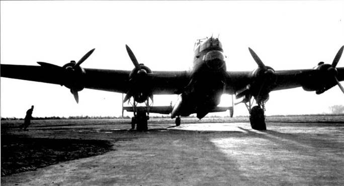 Avro Lancaster pic_60.jpg