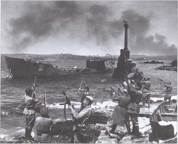 Крым 1944. Весна освобождения i_040.jpg