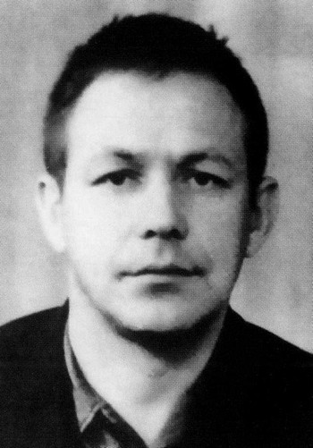 Без выбора: Автобиографическое повествование (с илл. и прил.) i_082.jpg