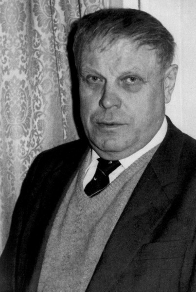 Без выбора: Автобиографическое повествование (с илл. и прил.) i_088.jpg