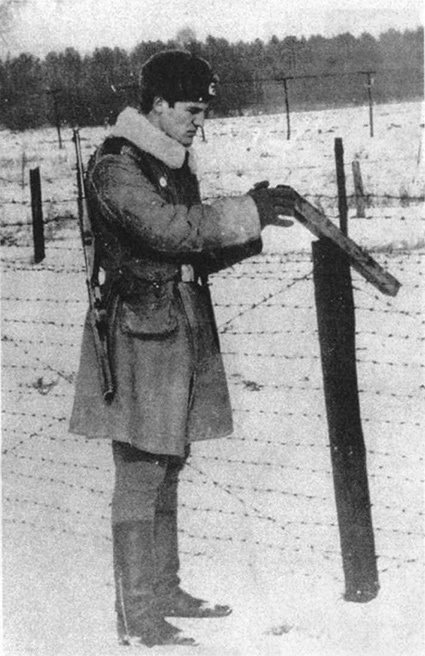Лукашенко. Политическая биография dembel.jpg