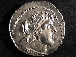 Эпитома сочинения Помпея Трога «История Филиппа» Ptolemy_VIII__silver_didrachma__lc.jpg