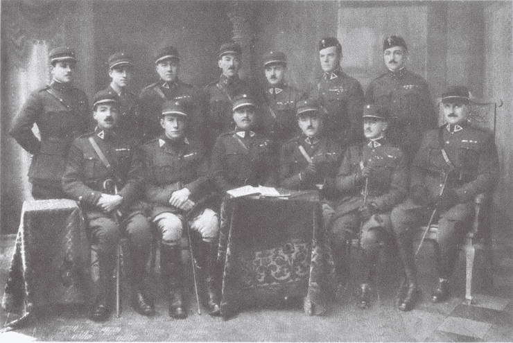 Полковник Ф.Дж. Вудс и британская интервенция на севере России в 1918-1919 гг.: история и мемуары i_016.jpg
