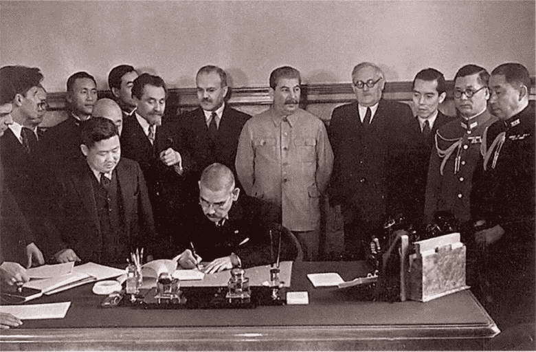 Россия и Япония: Узлы противоречий i_026.jpg