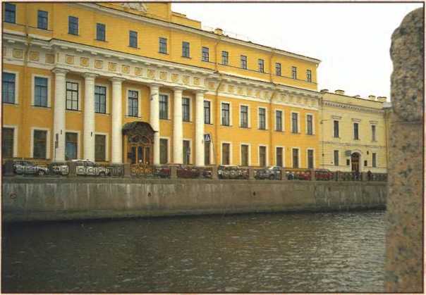 Петербург таинственный. История. Легенды. Предания i_069.jpg