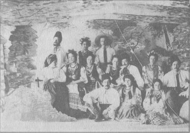У задзеркаллі 1910—1930-их років i_012.jpg