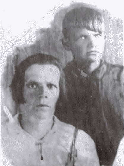 Товарищ Павлик: Взлет и падение советского мальчика-героя i_036.jpg