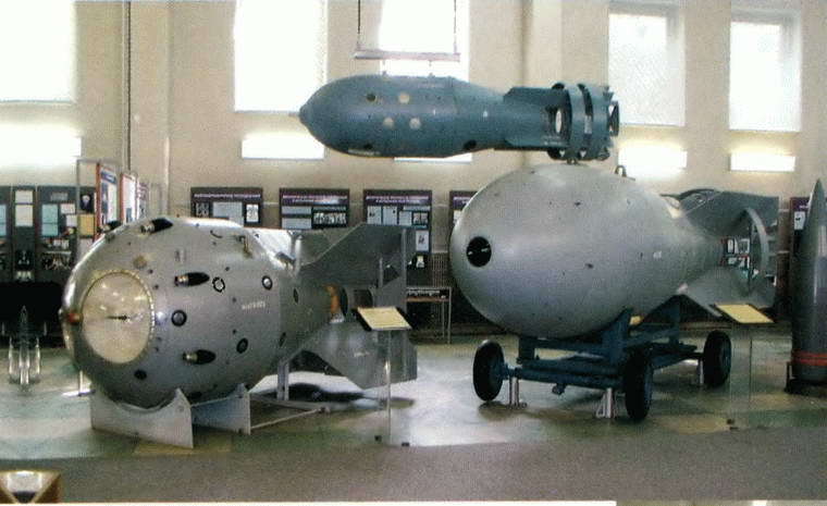 Решающий шаг к миру. Водородная бомба с атомным обжатием РДС-37 i_106.jpg