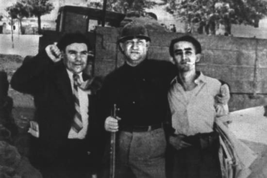 Писатели и советские вожди i_059.jpg
