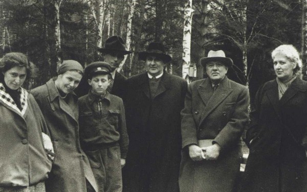 О том, что видел: Воспоминания. Письма i_036.jpg