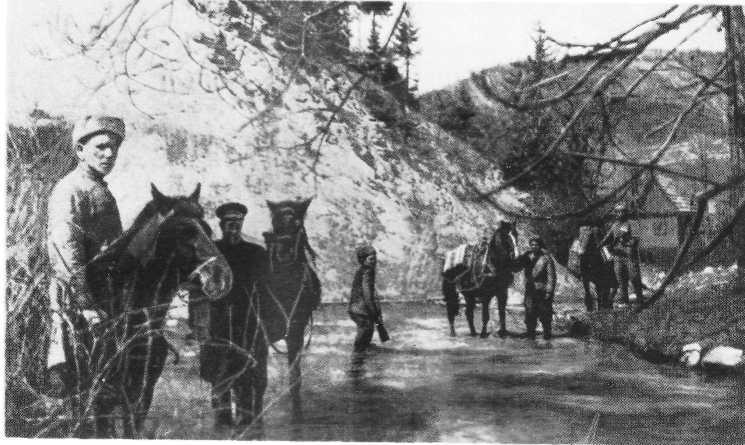 Год 1944-й. Зарницы победного салюта i_099.jpg