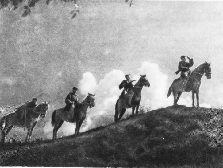 Год 1944-й. Зарницы победного салюта i_023.jpg